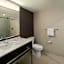 Courtyard by Marriott New Haven at Yale