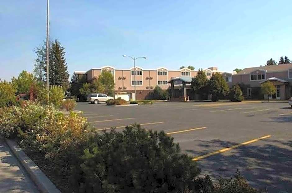 Yellowstone Park Inn and Suites