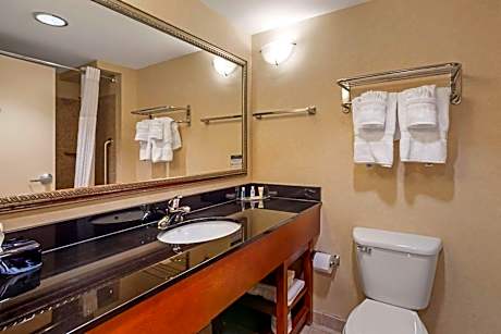Double Suite with Two Double Beds - Non-Smoking