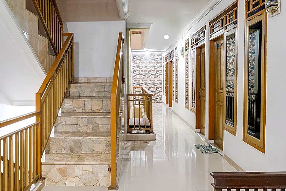 OYO Life 91994 Sawerigading Jatinangor Syariah