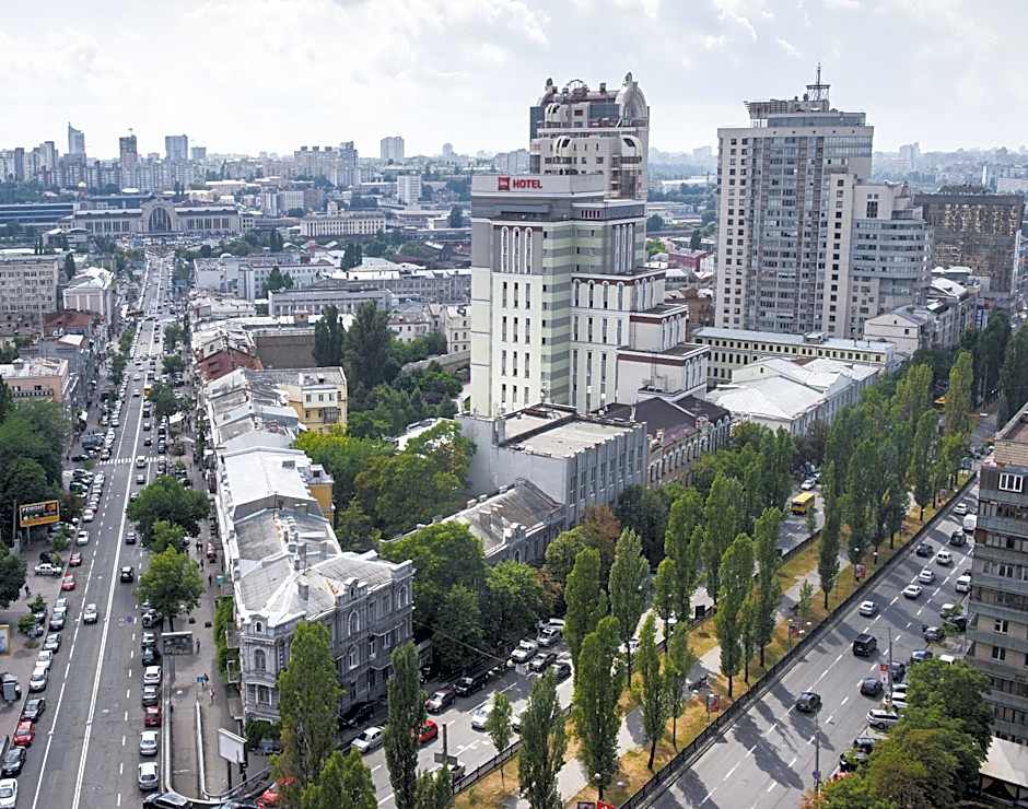 ibis Kyiv City Center