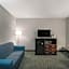 La Quinta Inn & Suites by Wyndham Knoxville East