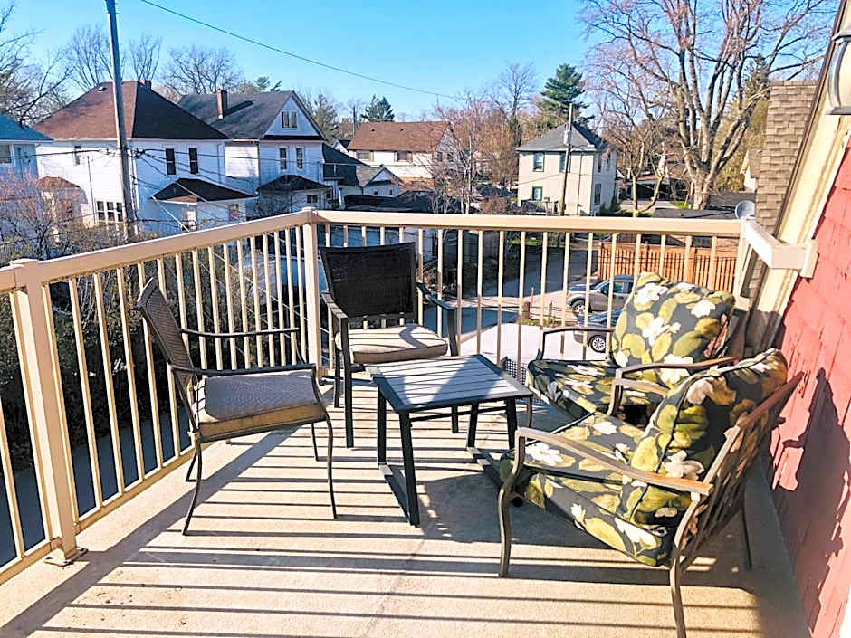 Redwood Bed and Breakfast