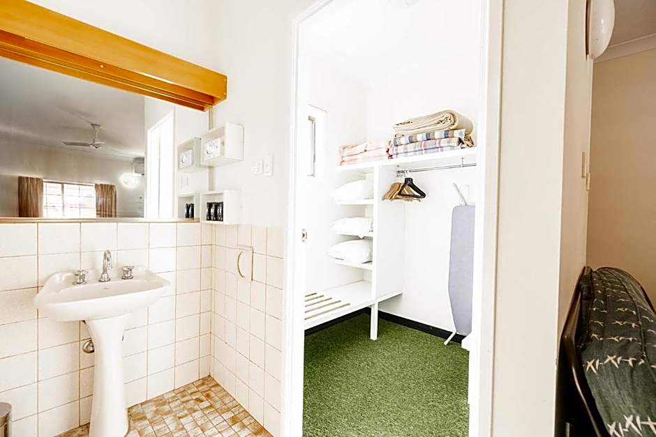 Landsborough Lodge Motel