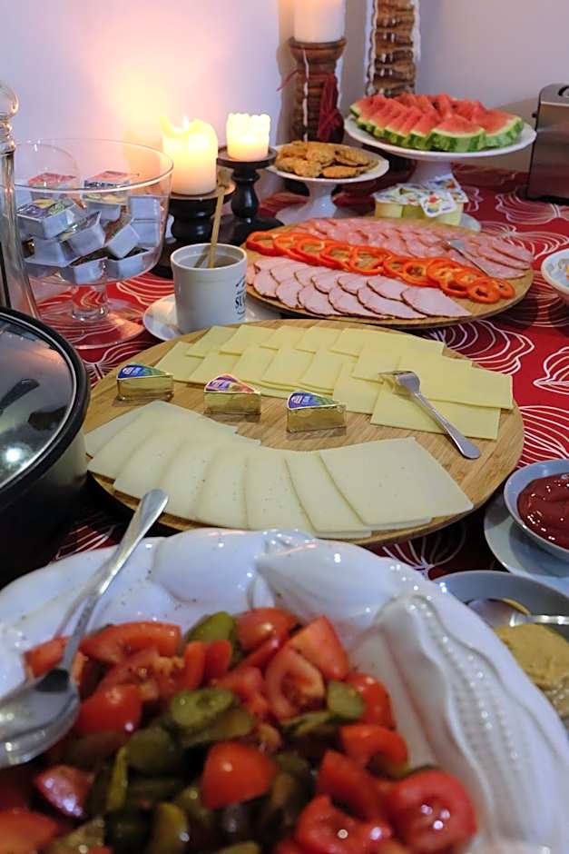 Willa Pod Aniołem - Pokoje Gościnne & Apartamenty z widokiem na góry