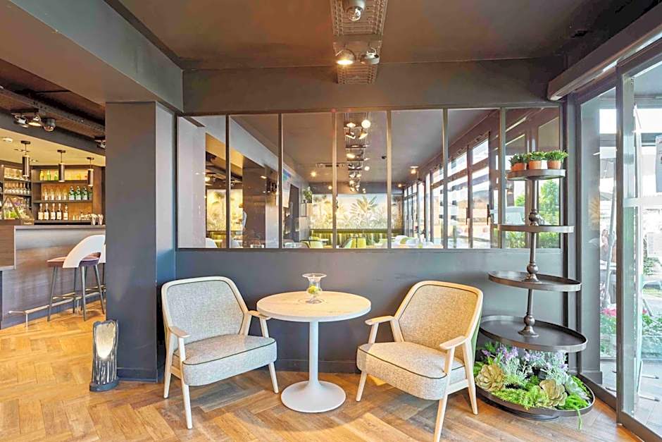 Kyriad Crepy En Valois