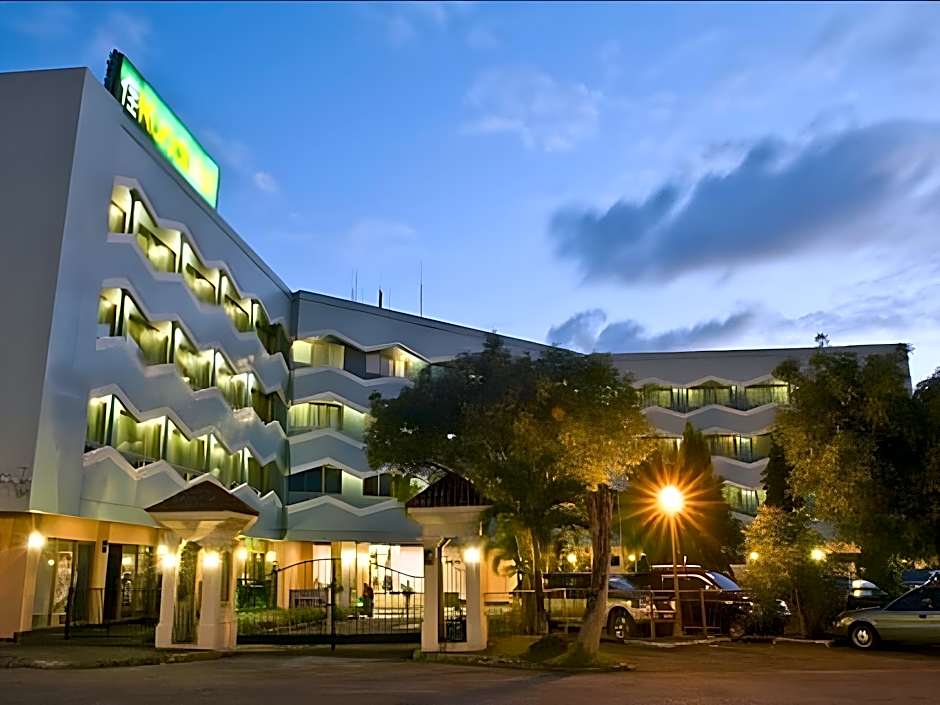 Goldenfield Kundutel