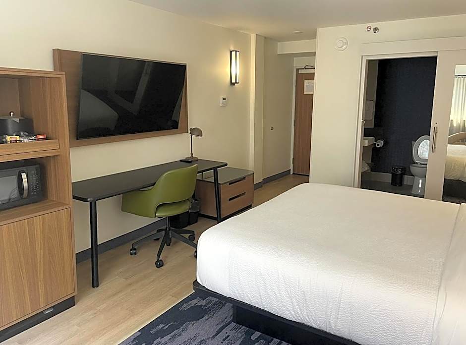 Fairfield by Marriott Inn & Suites Charleston Downtown