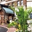 The Raphael Hotel, Autograph Collection by Marriott