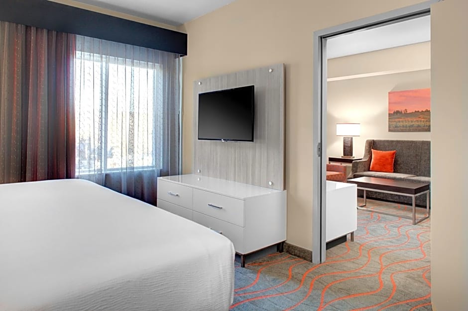 Holiday Inn Windsor - Wine Country, an IHG Hotel