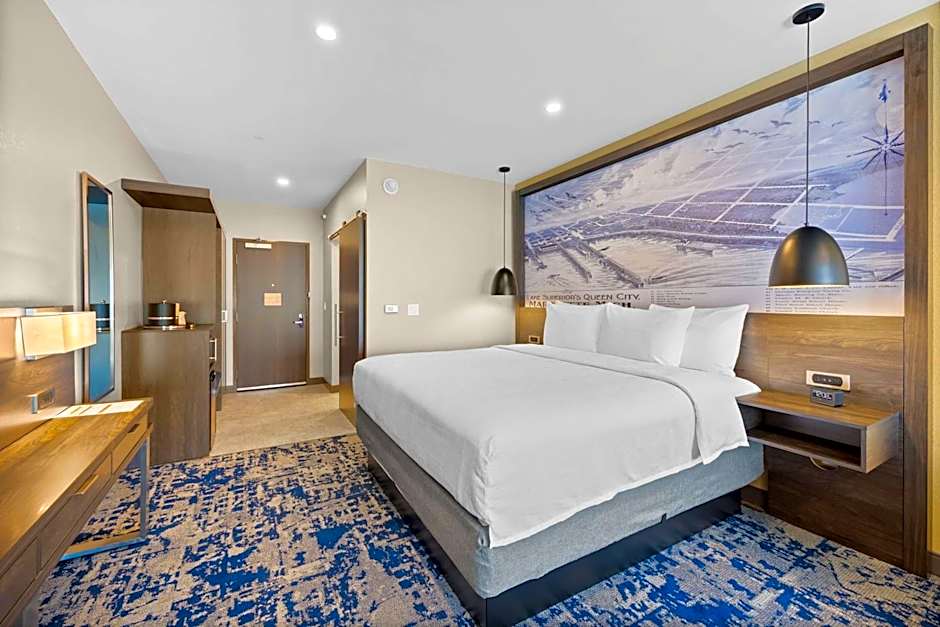 Best Western Plus Marquette Hotel & Suites