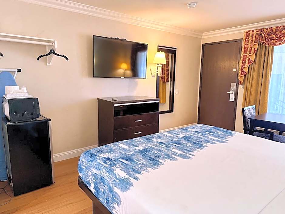 Castaic Inn Six Flags Valencia