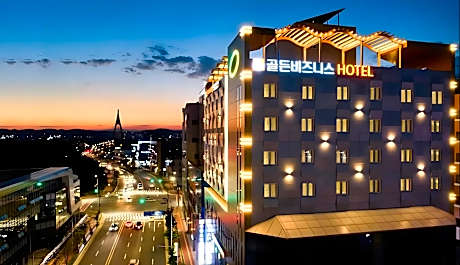 Golden Business Hotel