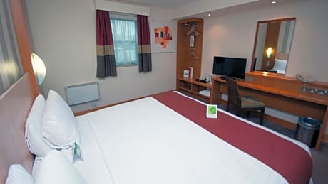 Standard Double Room - Disability Access