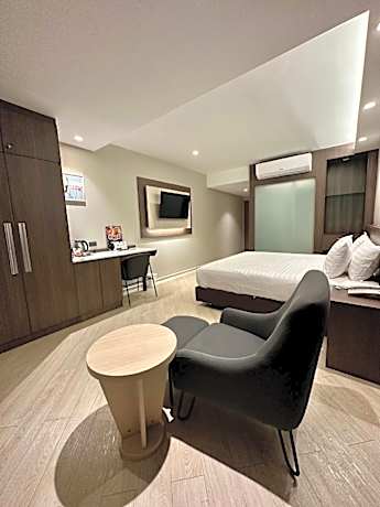 Grand Deluxe Double Room
