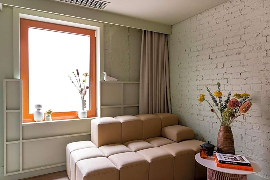 Locke at Broken Wharf