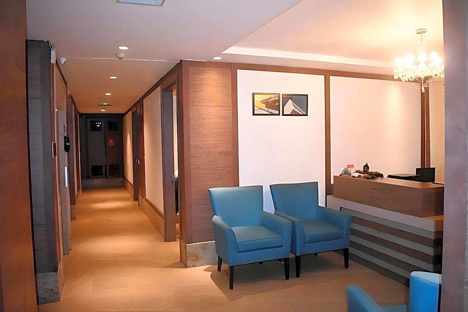 Lemonwood Suites By F9 Hotels