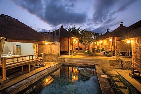 Salty Shakas Bamboo Stay Canggu