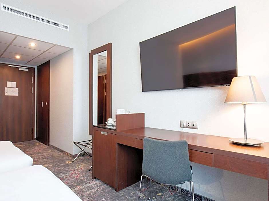 Mercure Airport Warszawa Hotel