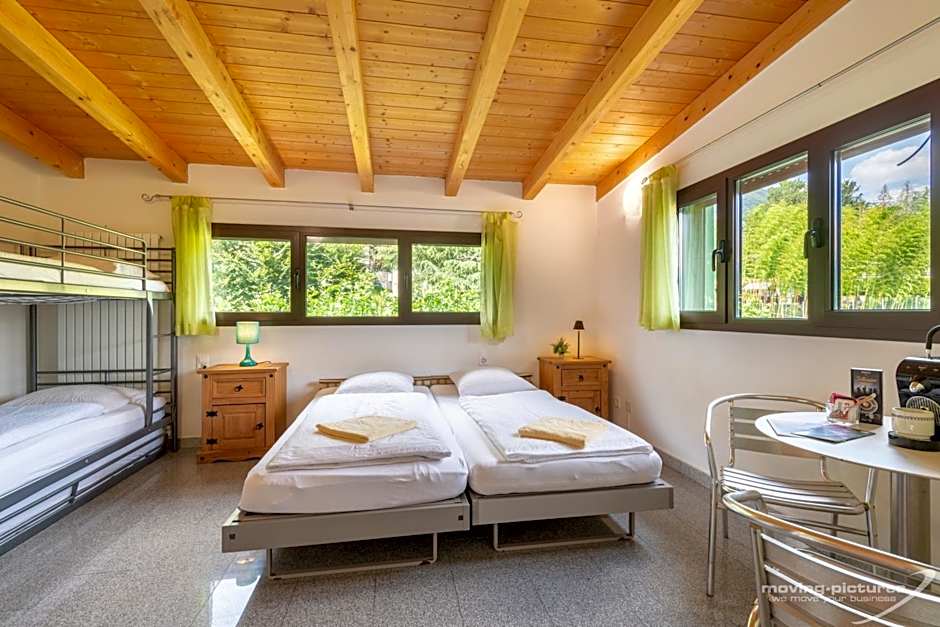 Bamboohouse Motel Riazzino