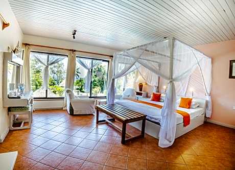 Deluxe Room with Seaview and A/C