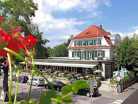 Appartment-Hotel-Holzl