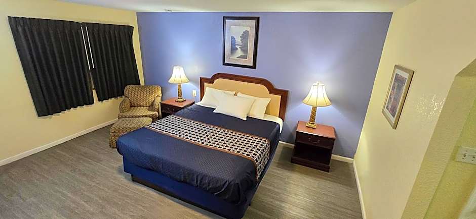 Rodeway Inn & Suites