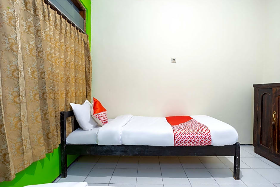 OYO 2454 Wanawiyata Homestay