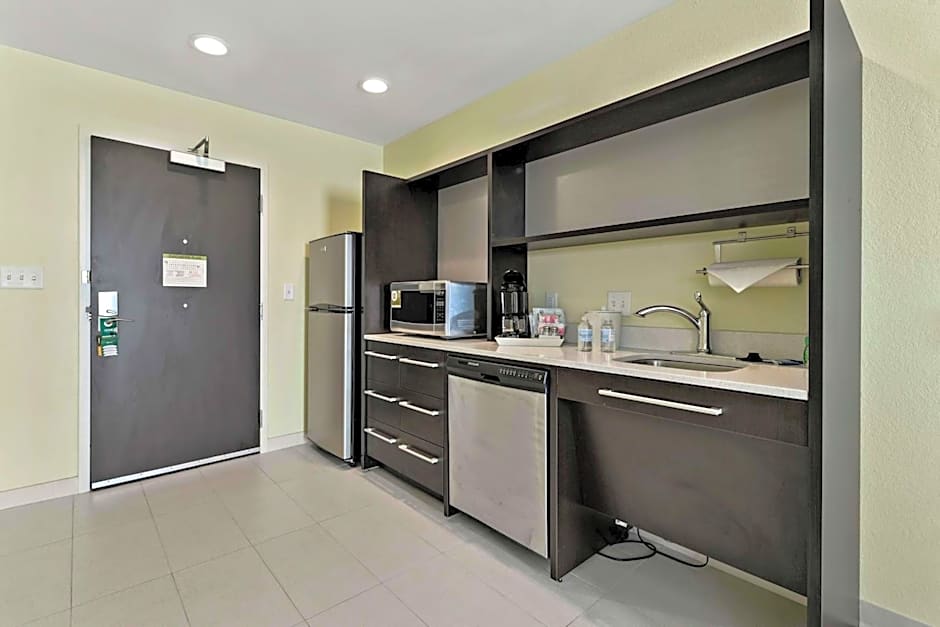 Home2 Suites by Hilton Gulfport, MS