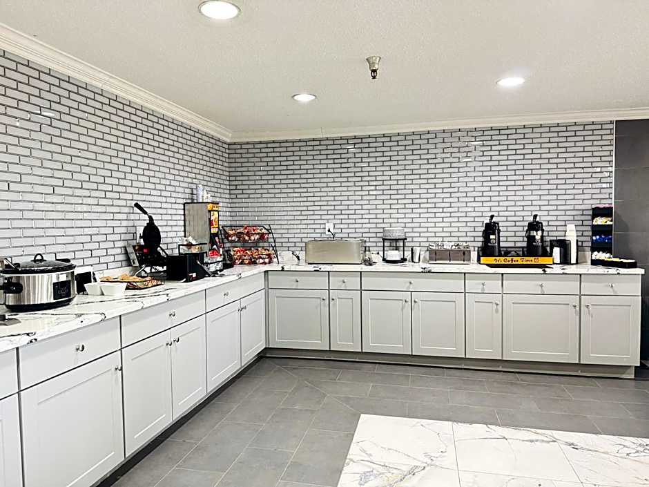 Baymont by Wyndham Louisville Airport South