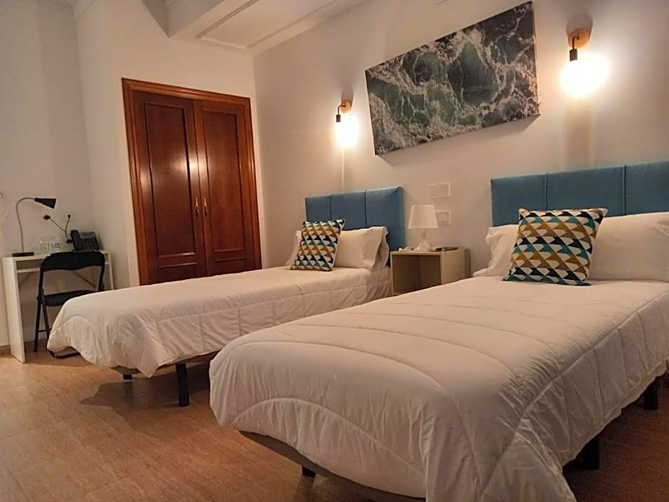 HOTEL LOS CAÑAS