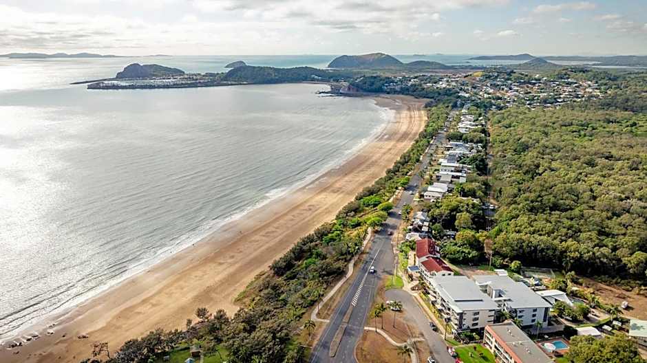 Beaches on Lammermoor Apartments