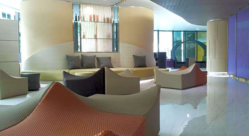 Pattaya Discovery Beach Hotel