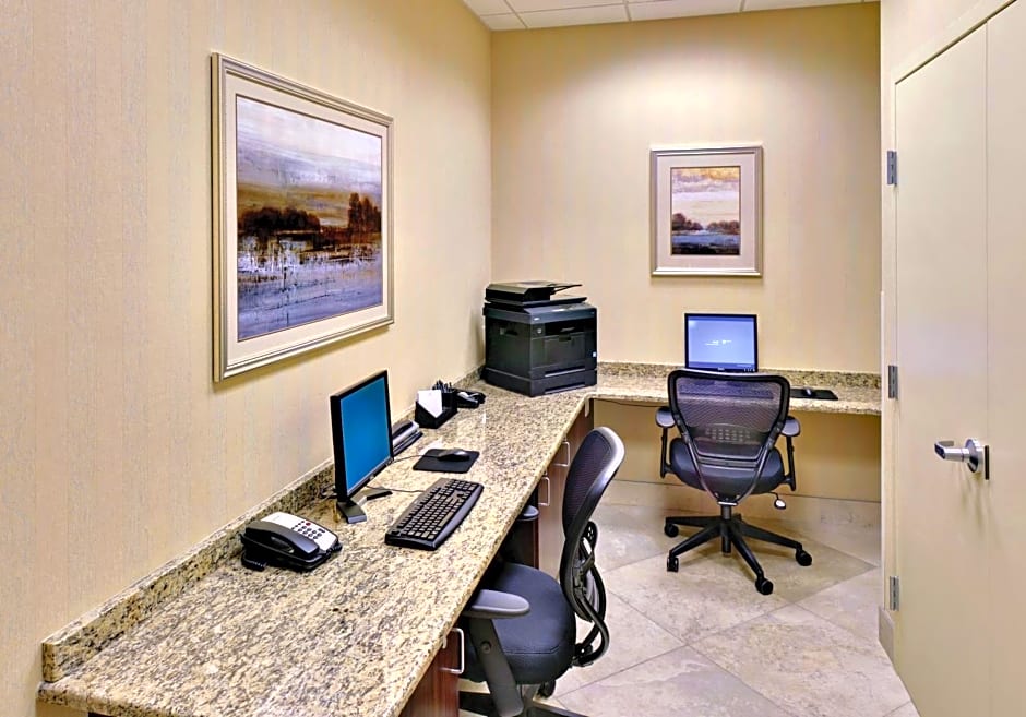 DoubleTree by Hilton Tinton Falls-Eatontown