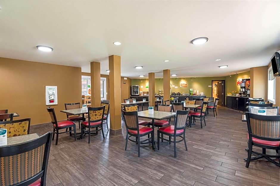 Quality Inn & Suites Airport Convention Center – Portland, OR