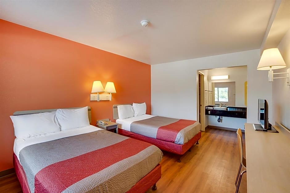 Motel 6 Columbia, SC - West