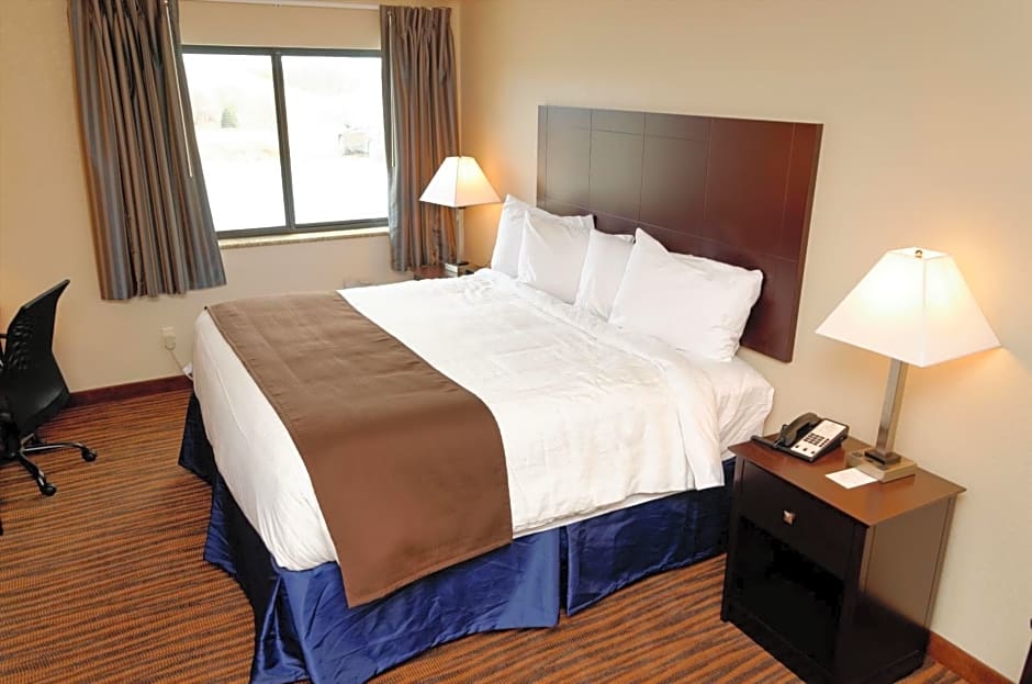 Cobblestone Inn & Suites - Denison | Oak Ridge