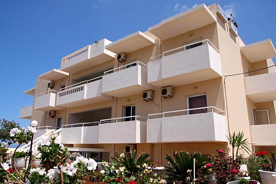 Silver Sun Studios & Apartments