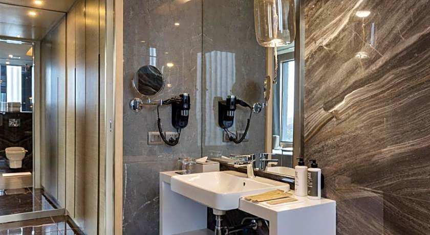 Novotel Chandigarh Tribune Chowk