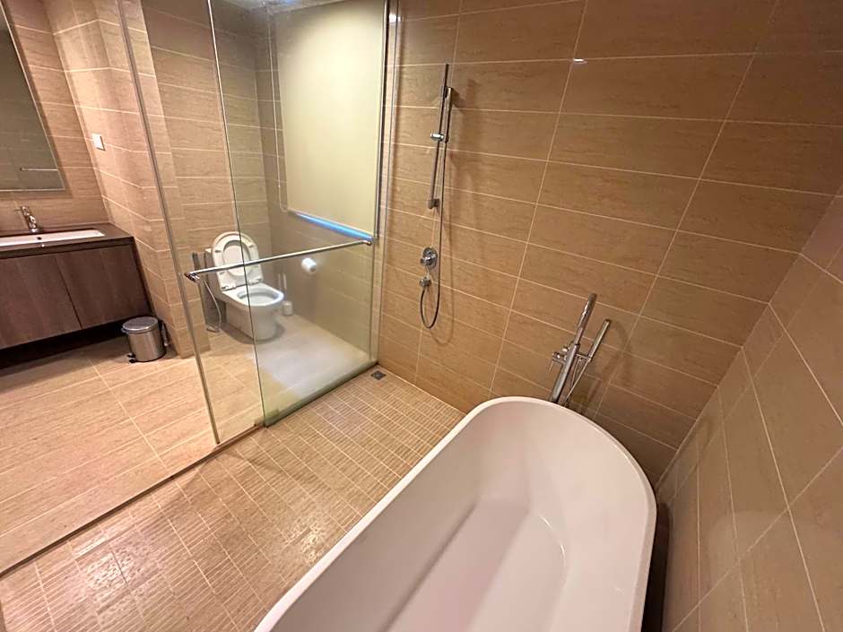 BY THE SEA - Penthouse 3 bedroom