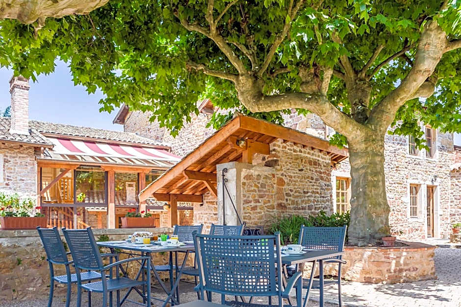 Logis Hôtel et Spa le Savigny