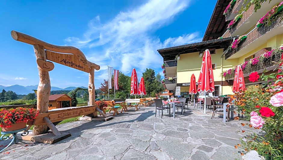 Almfrieden Hotel & Romantikchalet