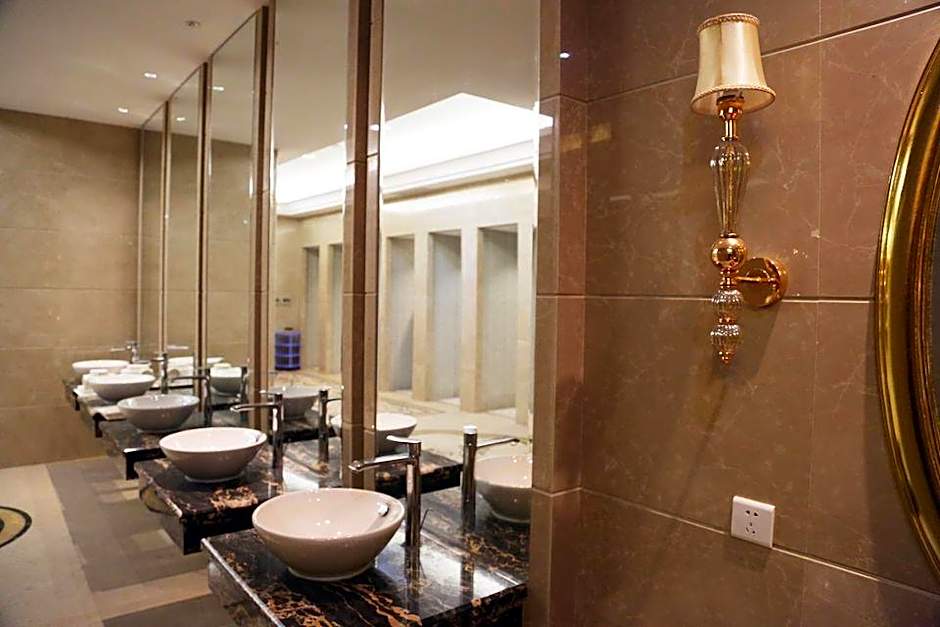 Lianyungang Hua Guo Mountain International Hotel