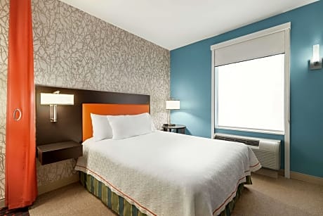 1 Queen Bed Studio Nonsmoking