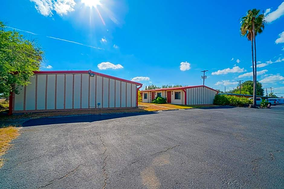 Vali Ho Motel By OYO Weslaco Mercedes