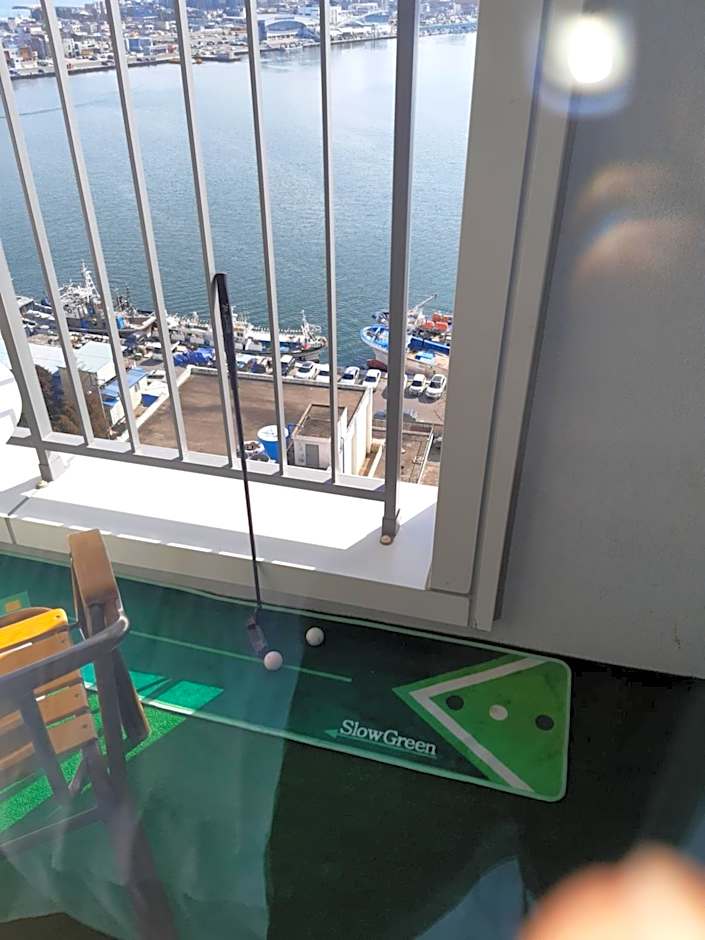 SunriseHotel JuniorSuite room11F Ocean view, Netflix O