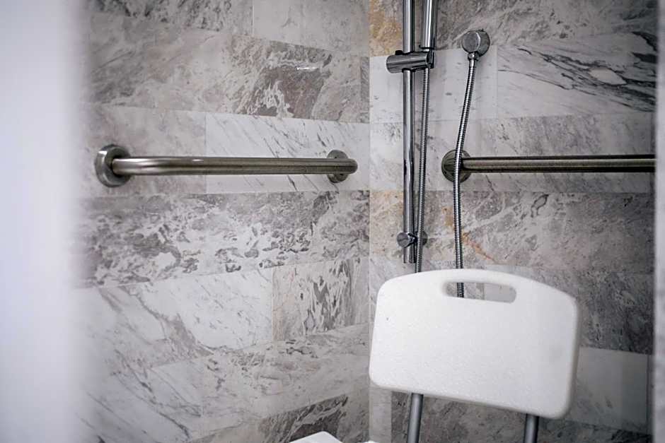 DoubleTree by Hilton Celaya