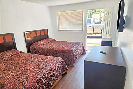 2 Full Beds Non-Smoking