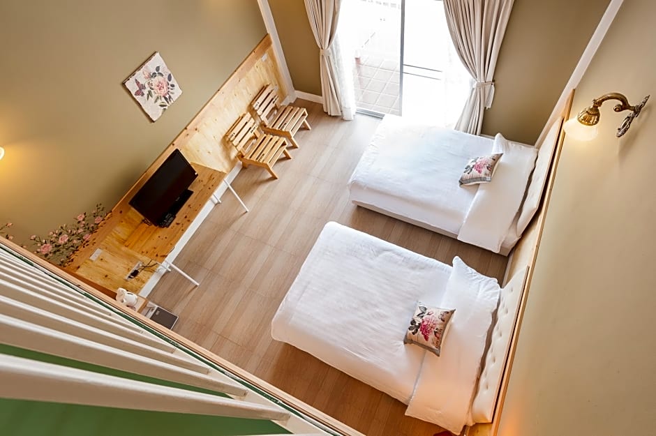 Belmont Village Hotel