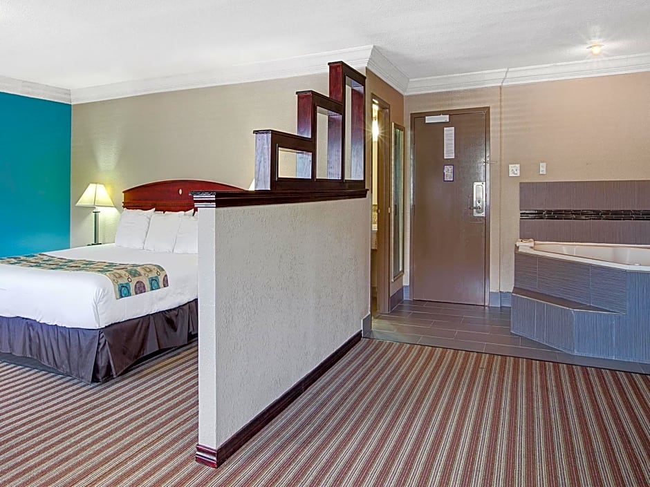 Ramada by Wyndham Houston Intercontinental Airport South